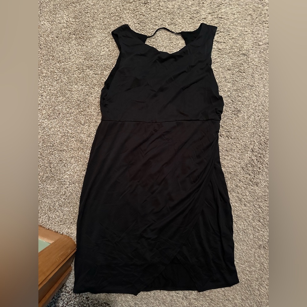 Elegant Black Sleeveless Dress